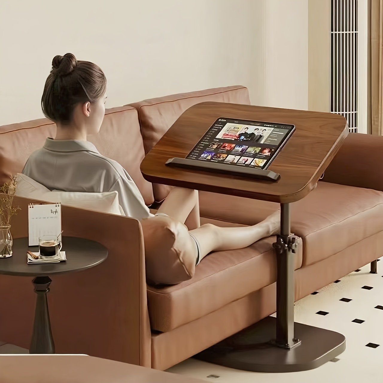 Laptops - Bureau pivotant pour ordinateur portable en